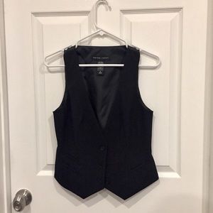 Women’s black vest